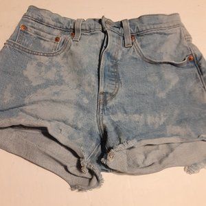 Levi's Women's 501 Button Your Fly High Rise Shorts in Size 26